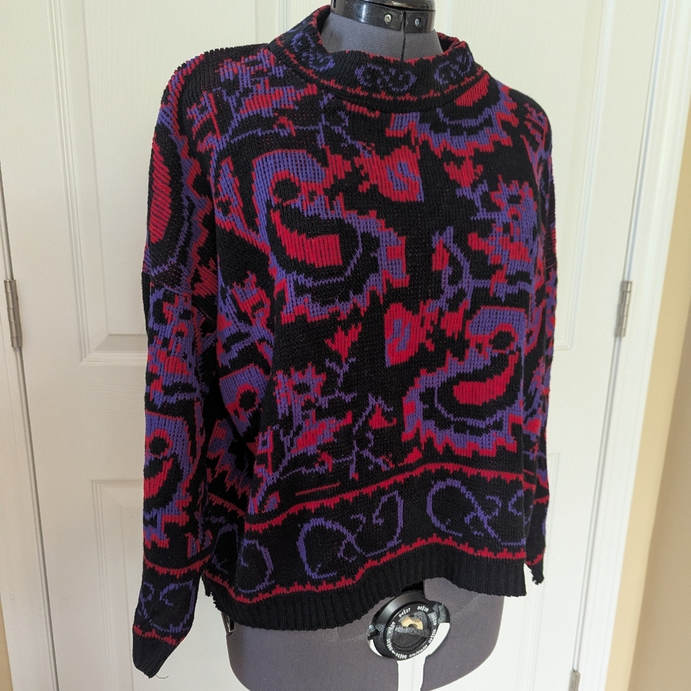 80s vintage abstract print sweater in black, red and purple